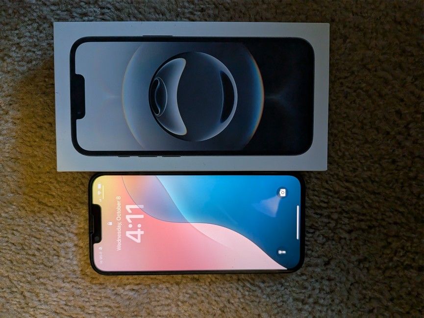Apple iPhone 16e 128GB Unlocked (Excellent Condition)