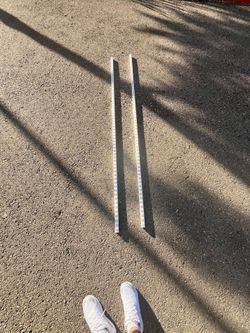 Shelf track