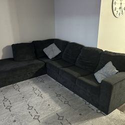 Ashleys Sectional Sofa/Couch