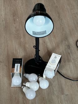 Adjustable lamp with 7 lightbulbs