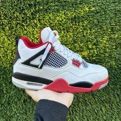 Air Jordan 4 Fire Red 
