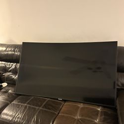 65” Curved 4k Samsung TV Good Condition 