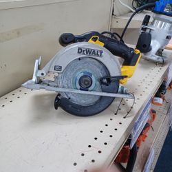 Circular Saw‼️.......ASK FOR TY 