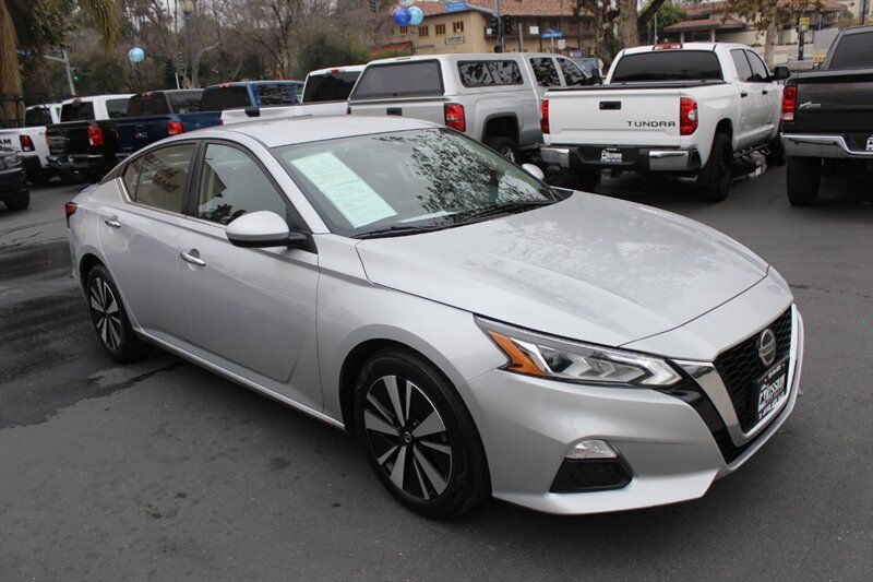 2021 Nissan Altima 2.5 SV