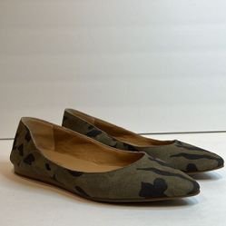 Lucky Brand Camo Green Suede Flats Shoes Size 8