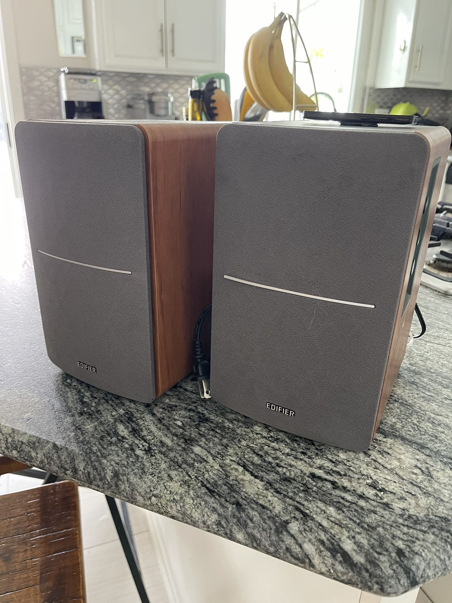 Edifier R1280t Back Panel Edifier Speakers R1280T for Sale in San Diego, CA - OfferUp