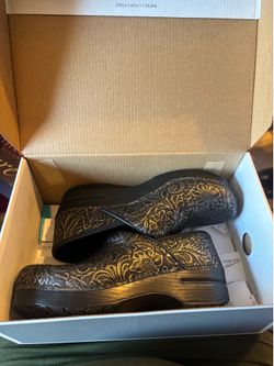New nursing shoes