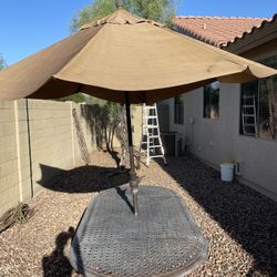 Giant Iron Outside Table With Umbrella 