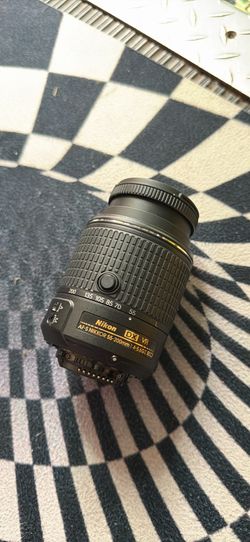 Nikon DX VR lens