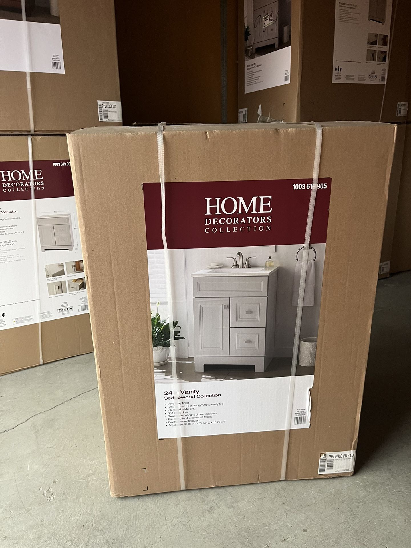 CLEARANCE SALE Home Decorators Collection Sedgewood Single Sink Bath Vanity