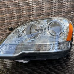 2009 2010 2011 Mercedes-Benz ML350 ML550 Left Driver Side Xenon Complete Headlight OEM A1(contact info removed)61