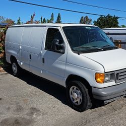 2007 Ford E-250