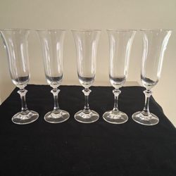 Set Of 5 Crystal Champagnes Flutes