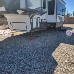 2016 Grand Design Momentum 399TH