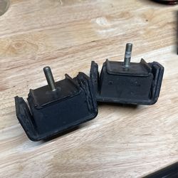 Skyline Engine Mounts R32 / R33
