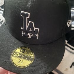 Black Fitted LA Dodgers Hat