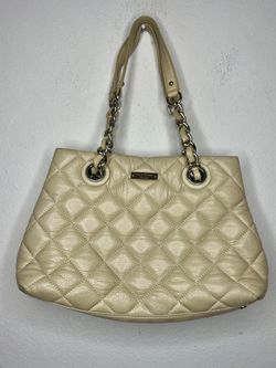 Kate Spade beige quilted med size handbag