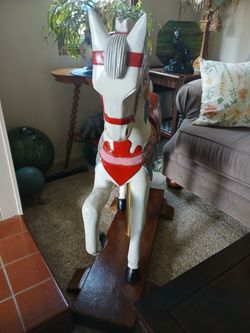 LG  Carousel Horse
