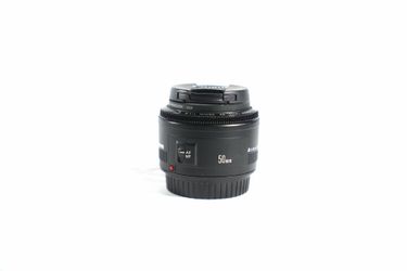 Canon EF 50mm f1.8 ii lens