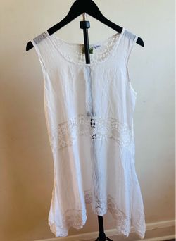 White Sleeveless Crochet Lace Coverup