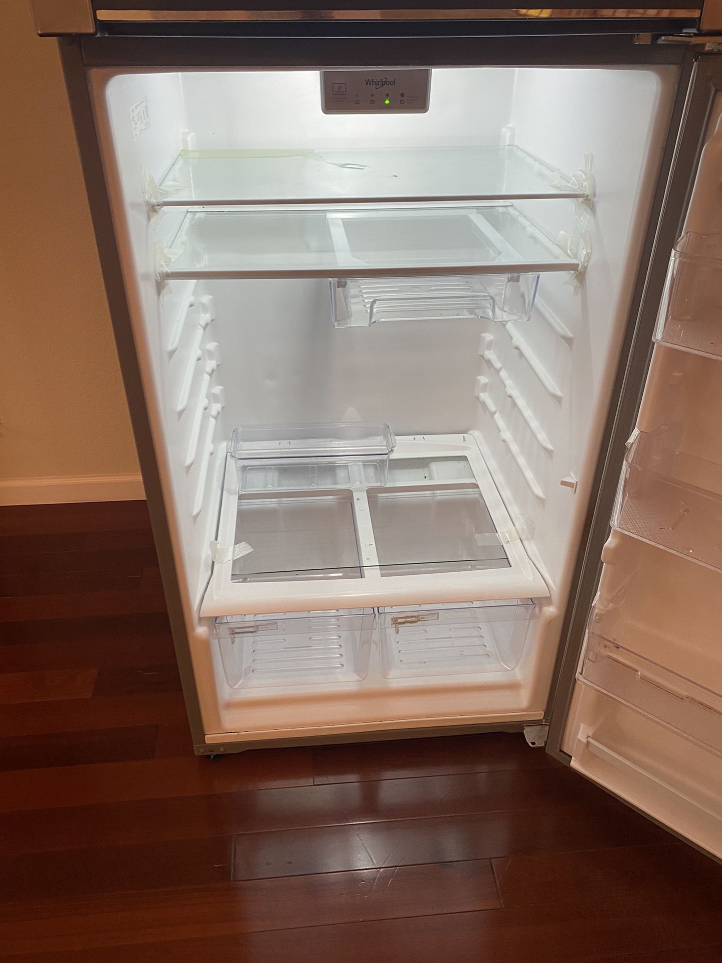 Refrigerator 