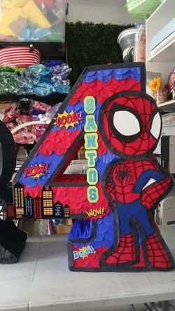 Spiderman piñata