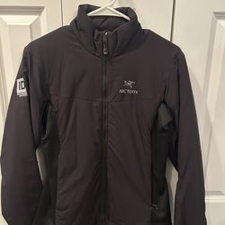 Arc’teryx Atom Jacket - Women’s Medium - ID Branded