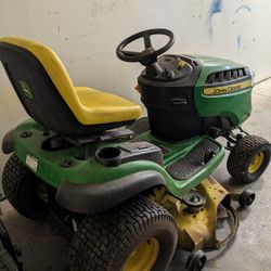 John Deere Lawn Mower