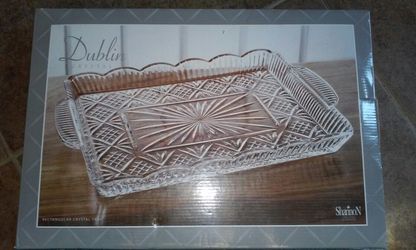 Rectangular crystal tray