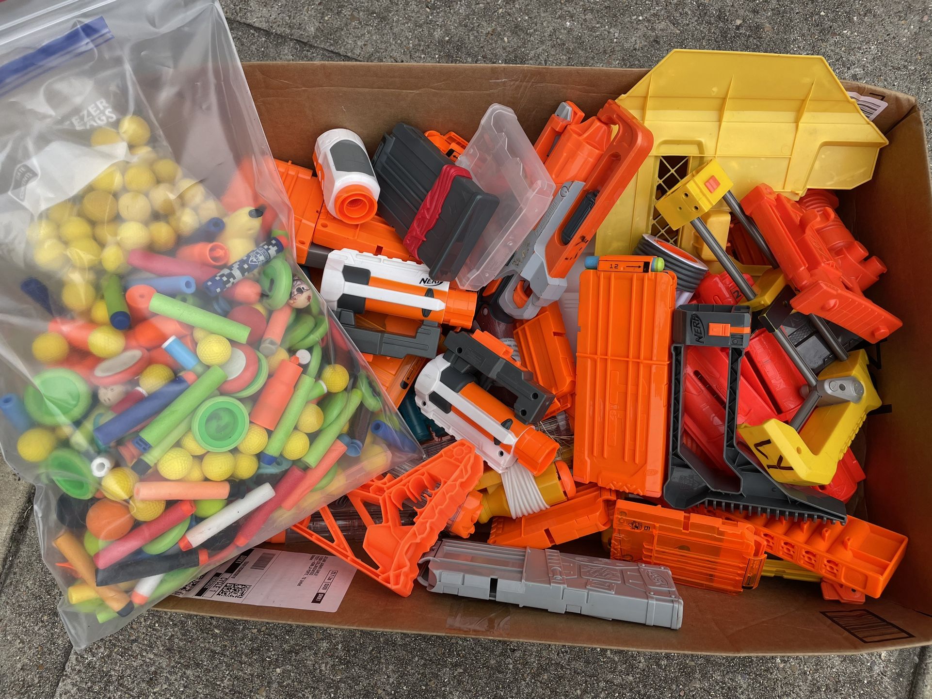 Lot Of NERF guns/bullets