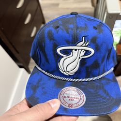 5 Mitchell & Ness Hats