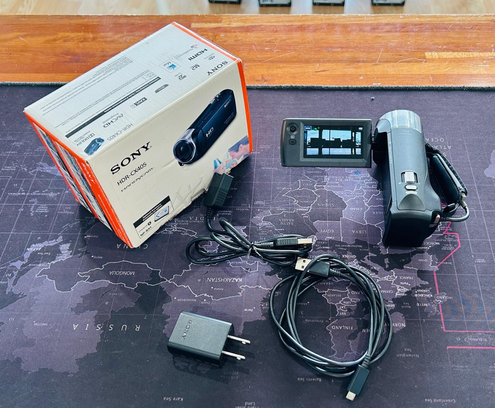 SONY HDR-CX405 HANDYCAM Like New In BOX
