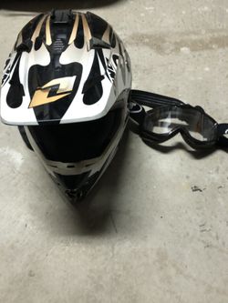 One industries dirt bike racing helmet