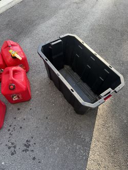 Tote And 5 Gallon Gas Cans