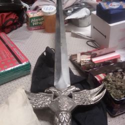 Double Eagle Head Sword