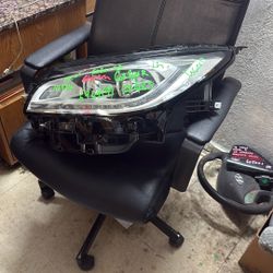 2023 Lincoln Corsair Left Headlight 