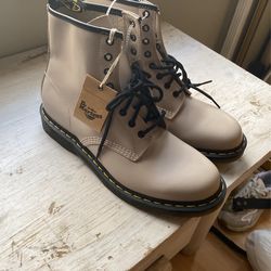 Doc Marten Boots Size 11 M