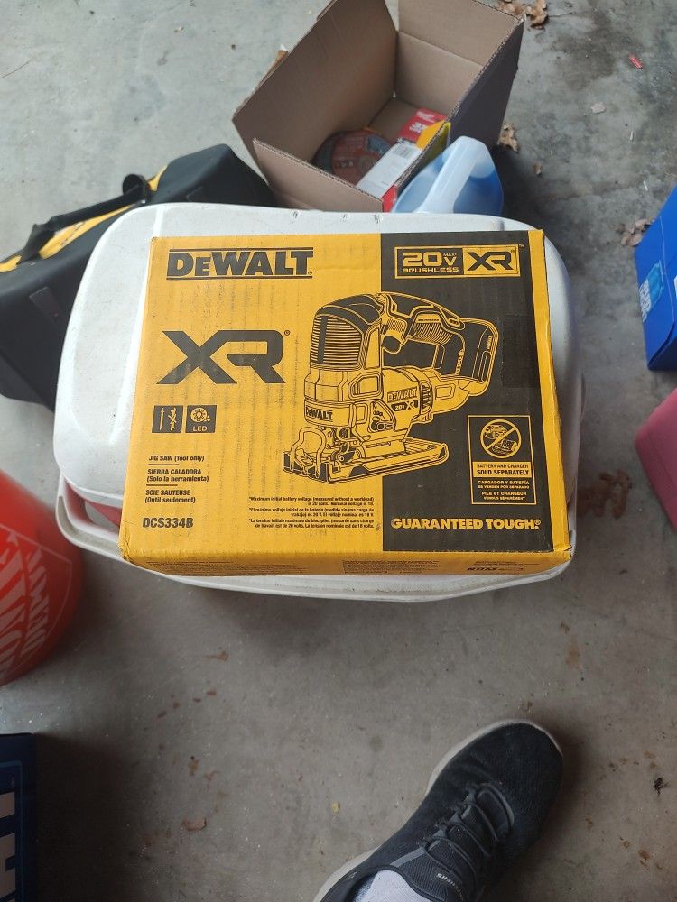 DeWalt 20 V Max XR Brushless Jig Saw