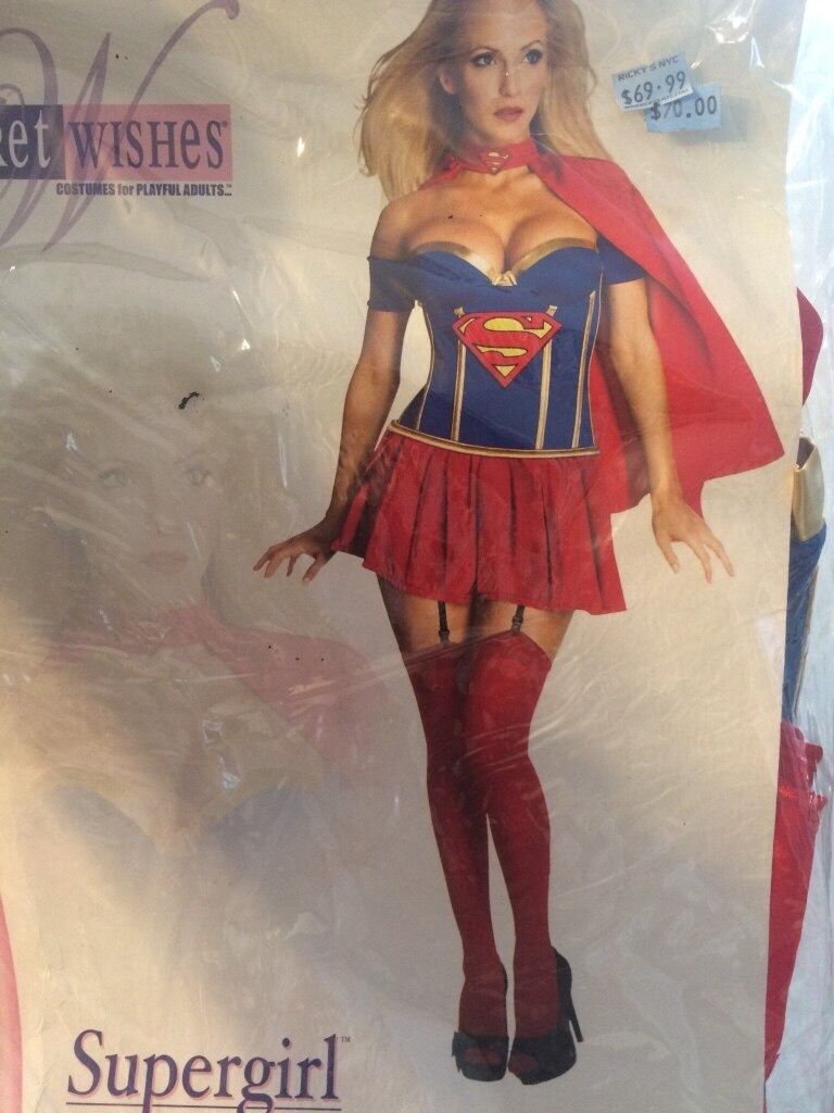 Supergirl/superwoman Halloween costume- Like New!