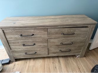 Dresser - used