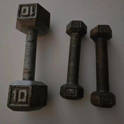 Dumbells 