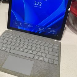 Windows Surface Pro 8 