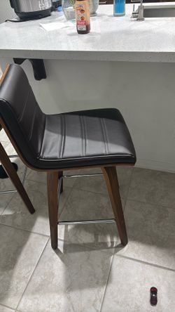 Bar stool- countertop height