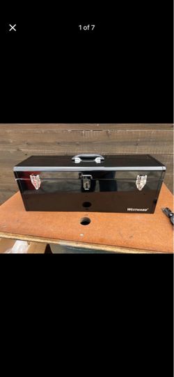 New westward portable tool box size 24” long x 8” wide x 9” top asking $50 thanks