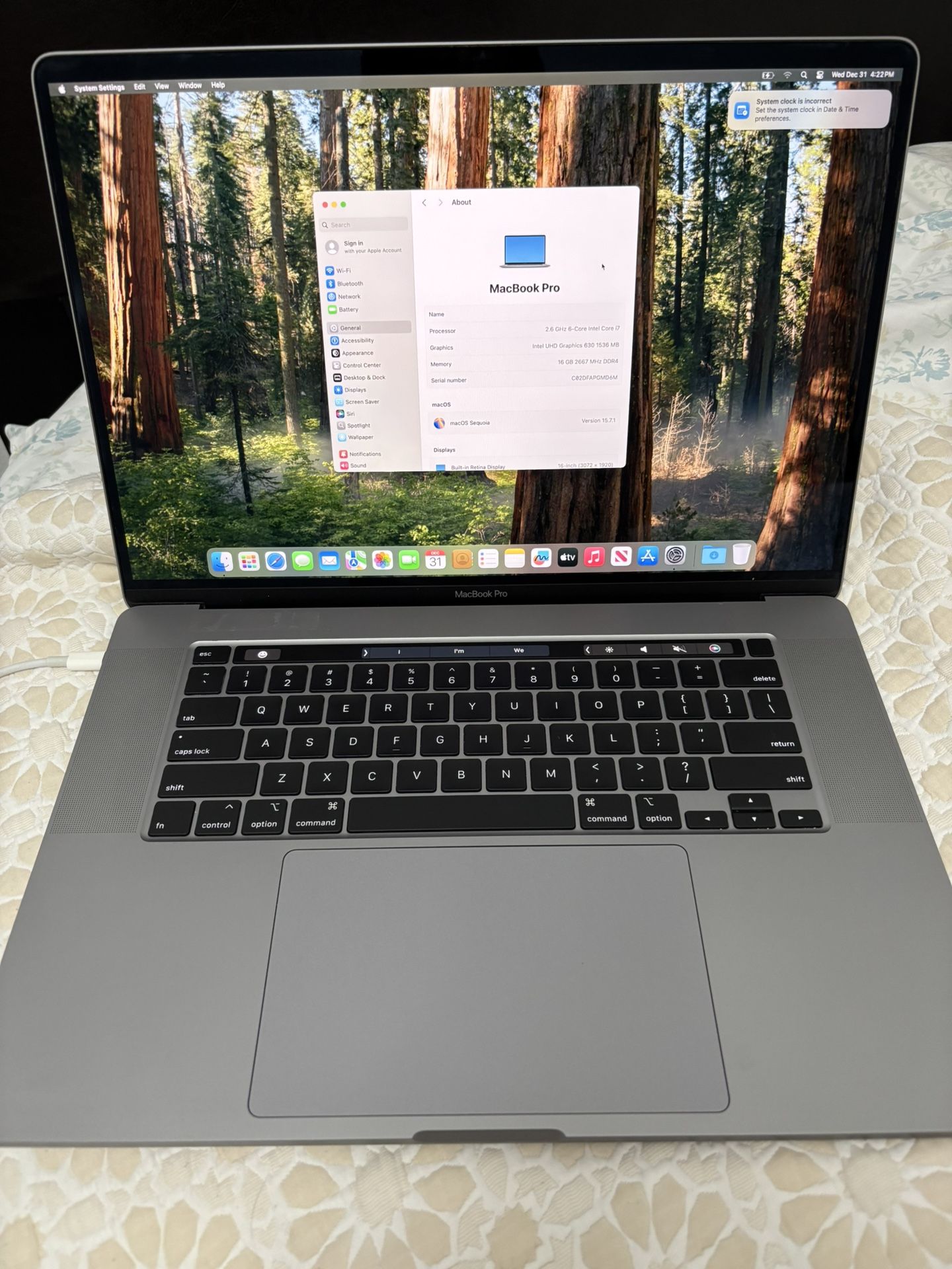 16" 2019 Macbook Pro 16GB RAM 512 GB SSD