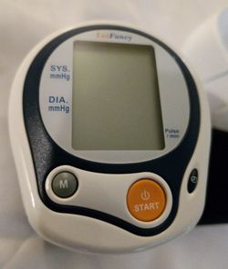 Wrist Blood Pressure Machine