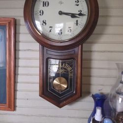 Old Clock 