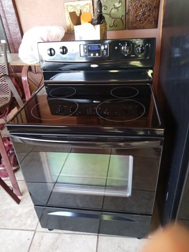 Whirlpool Electric Stove Asking $150
