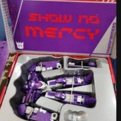 COLLECTIBLE NIKE TRANSFORMER BRAND NEW