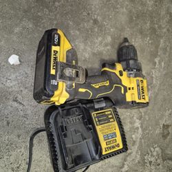 20 Volts Dewalt Drill For Sale Works Strong Battery And Charger Include 